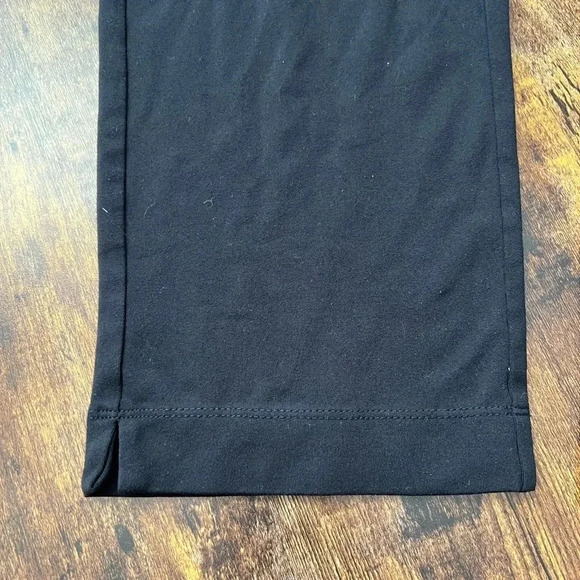 CHICO’s | Zenergy ladies pull on pants. Size: 1 Chicos/8 - Picture 12 of 14